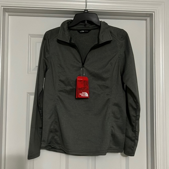 The North Face Tops - The North Face 1/4 Zip Fleece